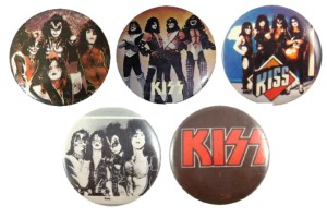 badges25mm-kiss-hellfest2013-1980